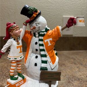 Tennessee Volunteers Fan Snowman with hot cocoa and Elf Holiday Figurine